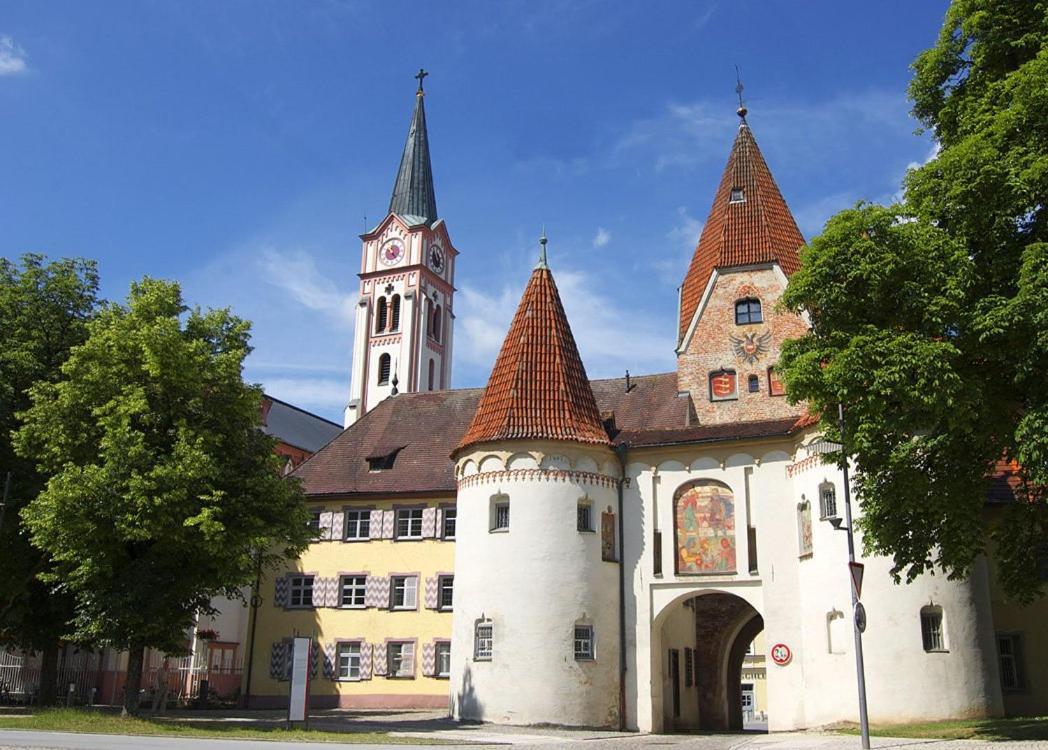Hotel Zum Loewen Weißenhorn Dış mekan fotoğraf